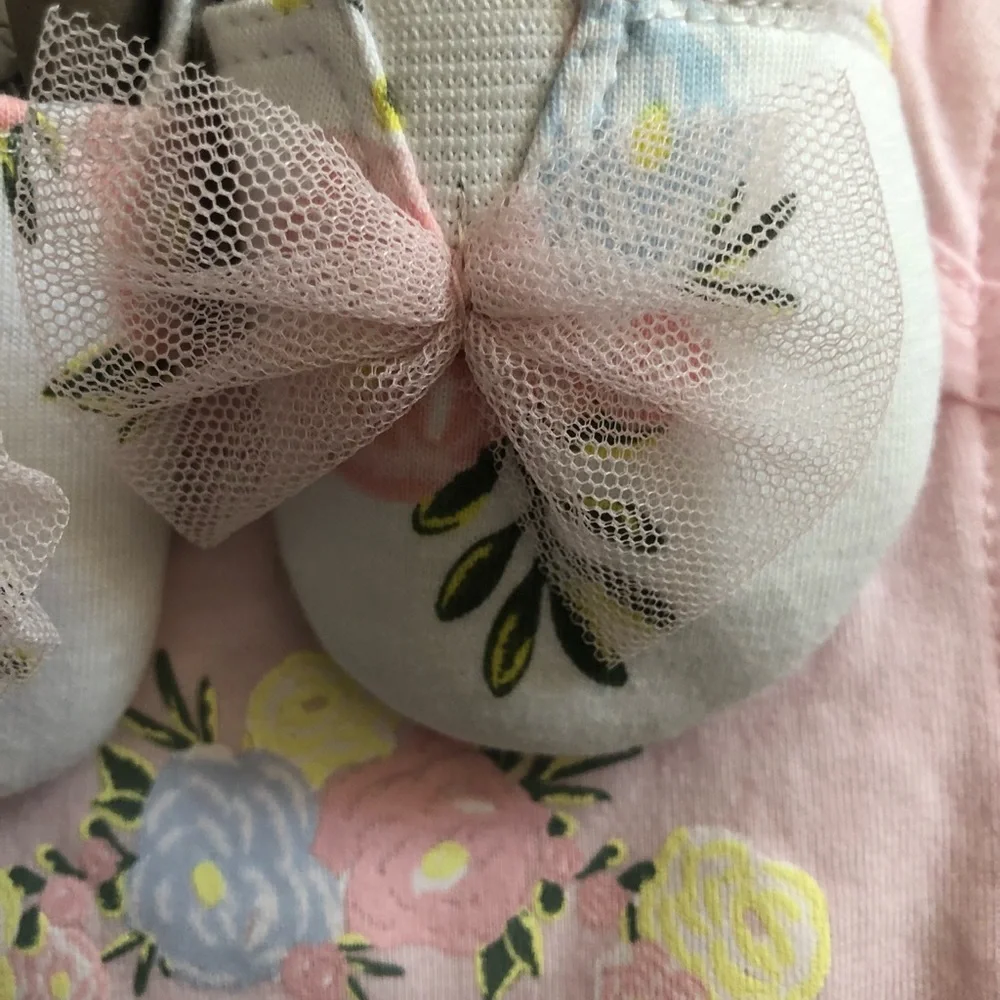 Sweet baby girl 3-6 months 3 piece floral  matching set